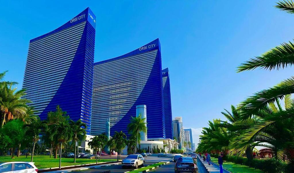 Orbi City- Twin Towers Corpus C Batumi Exterior photo